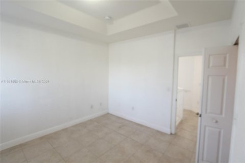 Townhouse in Hialeah, Florida 2 bedrooms, 106.84 sq.m. № 1347894 - photo 14