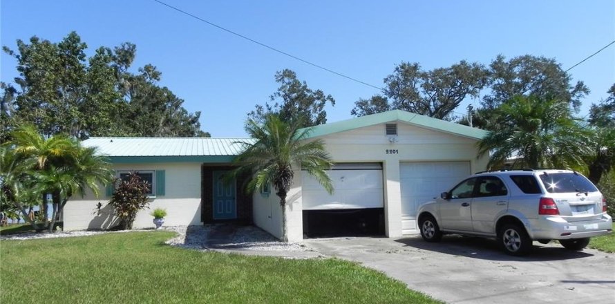 Casa en Auburndale, Florida 2 dormitorios, 141.58 m2 № 1402481