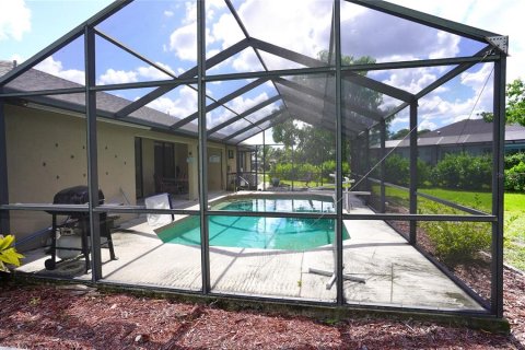 Casa en venta en Port Charlotte, Florida, 3 dormitorios, 142.51 m2 № 1402387 - foto 6