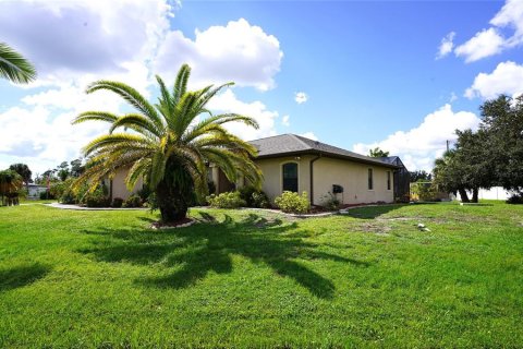 Casa en venta en Port Charlotte, Florida, 3 dormitorios, 142.51 m2 № 1402387 - foto 2