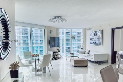 Copropriété à vendre à Sunny Isles Beach, Floride: 3 chambres, 138.33 m2 № 1232918 - photo 2