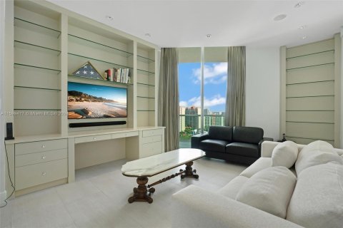 Condominio en venta en Sunny Isles Beach, Florida, 4 dormitorios, 270.44 m2 № 1230854 - foto 24