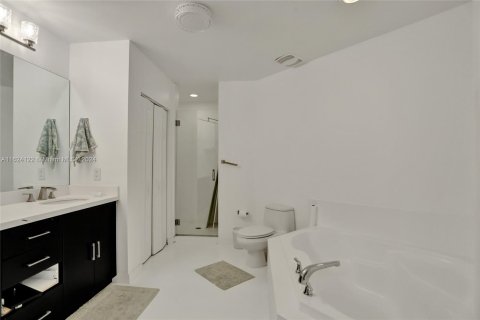 Copropriété à vendre à Aventura, Floride: 3 chambres, 126.81 m2 № 1270979 - photo 20