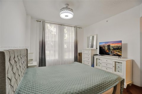 Condo in Aventura, Florida, 3 bedrooms  № 1270979 - photo 16