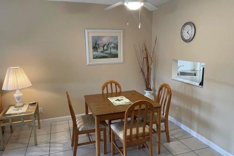 Condo in Lauderdale Lakes, Florida, 1 bedroom  № 1060076 - photo 24