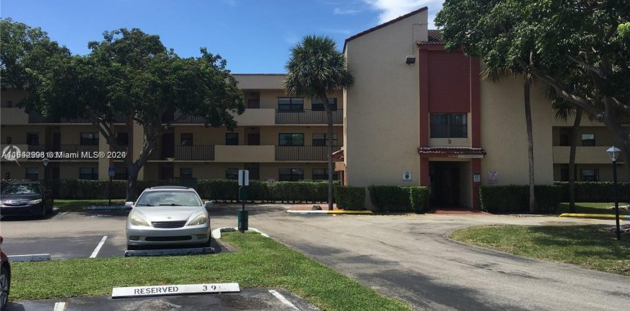 Condo in Miramar, Florida, 2 bedrooms  № 1325345