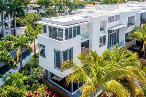 Copropriété à vendre à Aventura, Floride: 5 chambres, 309.74 m2 № 1325349 - photo 1