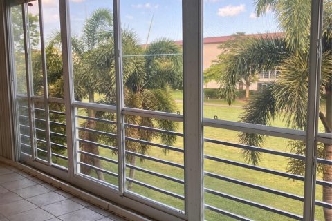 Copropriété à vendre à Coconut Creek, Floride: 2 chambres, 107.95 m2 № 1079482 - photo 25