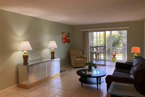 Copropriété à vendre à Coconut Creek, Floride: 2 chambres, 107.95 m2 № 1079482 - photo 18