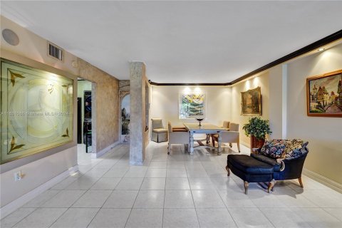 Copropriété à vendre à Hollywood, Floride: 1 chambre, 93.65 m2 № 1294778 - photo 12