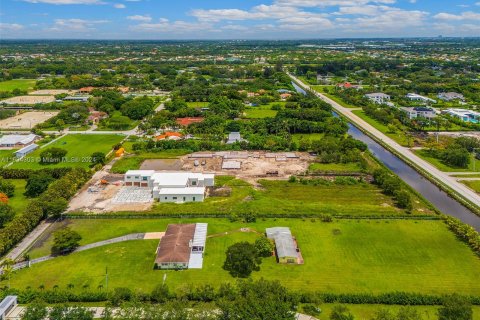 House in Southwest Ranches, Florida 6 bedrooms № 1294739 - photo 27