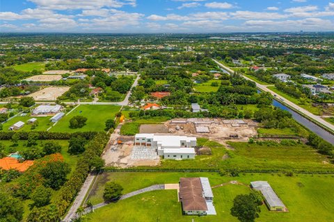 House in Southwest Ranches, Florida 6 bedrooms № 1294739 - photo 28