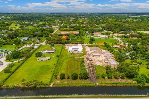 House in Southwest Ranches, Florida 6 bedrooms № 1294739 - photo 25