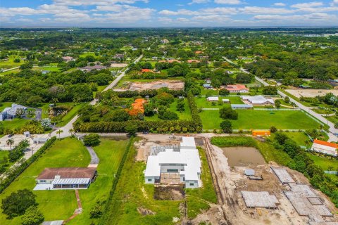 House in Southwest Ranches, Florida 6 bedrooms № 1294739 - photo 24