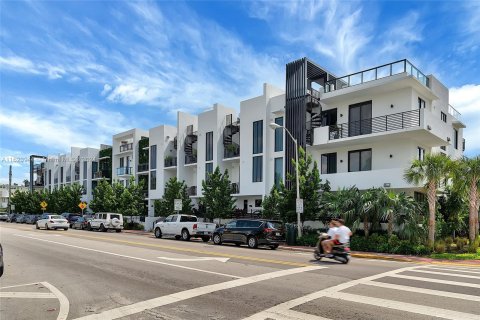 Condo in Miami Beach, Florida, 1 bedroom  № 1270739 - photo 5