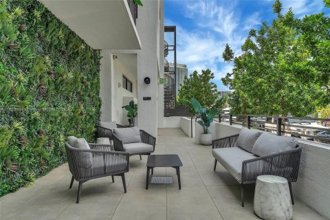 Condo in Miami Beach, Florida, 1 bedroom  № 1270739 - photo 7