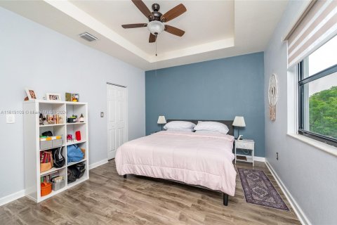 Touwnhouse à vendre à Hialeah, Floride: 3 chambres № 1270737 - photo 6