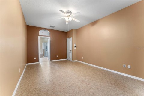 House in Orlando, Florida 4 bedrooms, 194.72 sq.m. № 1424521 - photo 13