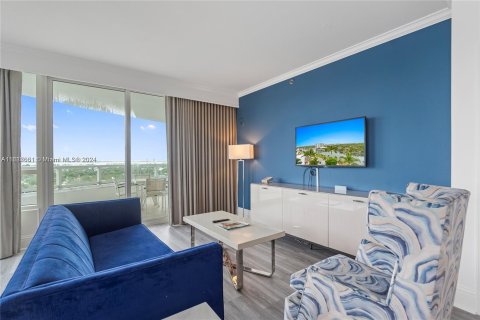 Condo in Miami Beach, Florida, 1 bedroom  № 1427501 - photo 12