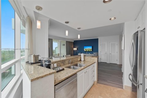 Condo in Miami Beach, Florida, 1 bedroom  № 1427501 - photo 19