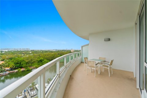 Condo in Miami Beach, Florida, 1 bedroom  № 1427501 - photo 6