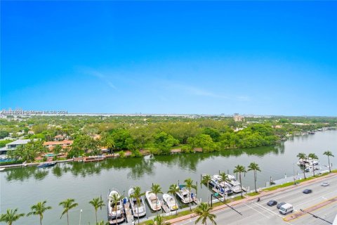 Condo in Miami Beach, Florida, 1 bedroom  № 1427501 - photo 4