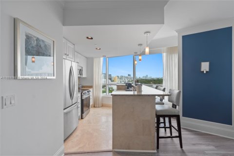 Condo in Miami Beach, Florida, 1 bedroom  № 1427501 - photo 21