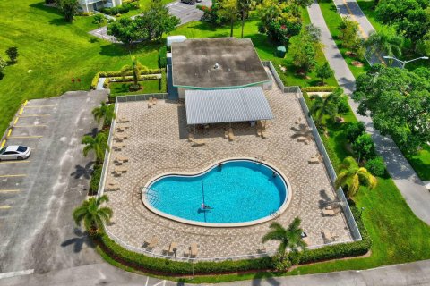 Copropriété à vendre à Deerfield Beach, Floride: 1 chambre, 65.03 m2 № 1060097 - photo 1