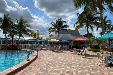 Condo in Deerfield Beach, Florida, 1 bedroom  № 1060097 - photo 15