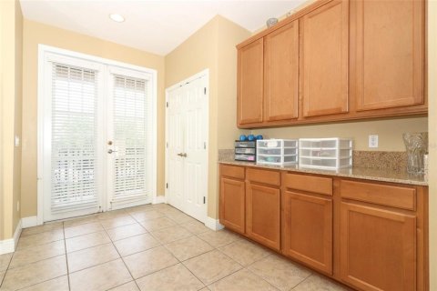 Townhouse in Casselberry, Florida 4 bedrooms, 211.63 sq.m. № 1300209 - photo 20