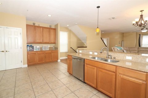 Adosado en venta en Casselberry, Florida, 4 dormitorios, 211.63 m2 № 1300209 - foto 19