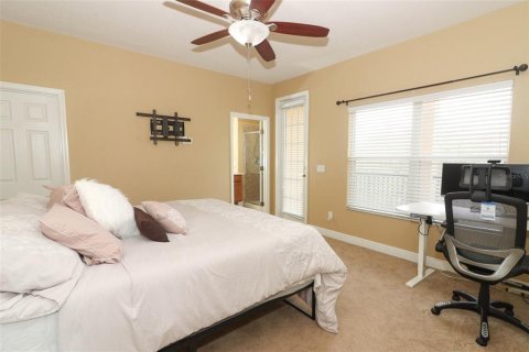 Townhouse in Casselberry, Florida 4 bedrooms, 211.63 sq.m. № 1300209 - photo 26