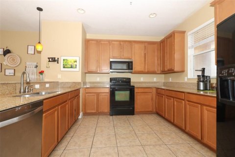 Townhouse in Casselberry, Florida 4 bedrooms, 211.63 sq.m. № 1300209 - photo 17