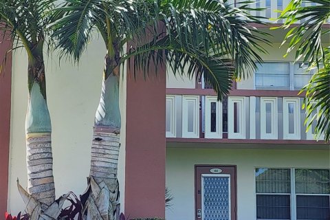 Купить кондоминиум в Бока-Ратон, Флорида 2 спальни, 78.04м2, № 1074714 - фото 15
