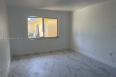Copropriété à vendre à Miami Gardens, Floride: 2 chambres, 78.04 m2 № 1050767 - photo 9