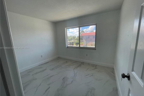 Copropriété à vendre à Miami Gardens, Floride: 2 chambres, 78.04 m2 № 1050767 - photo 6