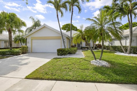 House in Palm Beach Gardens, Florida 3 bedrooms, 171.59 sq.m. № 1054842 - photo 1