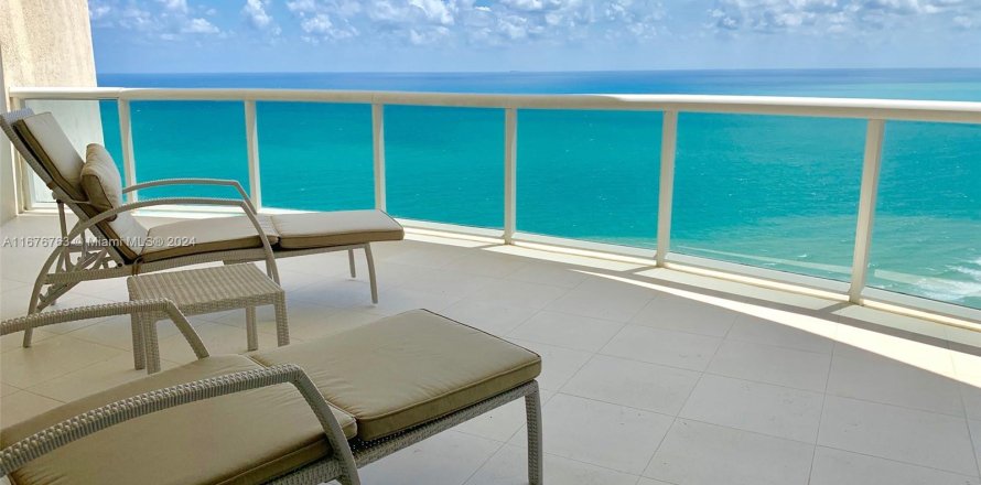 Condo in Sunny Isles Beach, Florida, 2 bedrooms  № 1401655