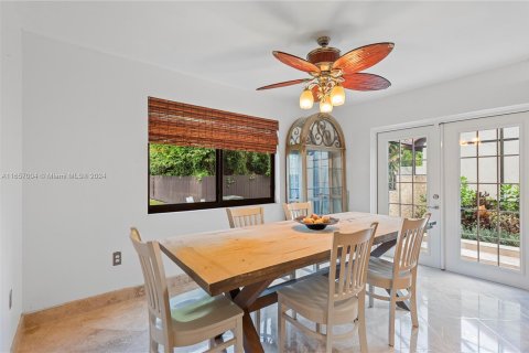 Casa en venta en Miami, Florida, 3 dormitorios, 140.84 m2 № 1358852 - foto 16