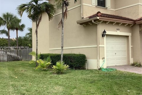 Casa en venta en Cutler Bay, Florida, 3 dormitorios, 176.05 m2 № 1225221 - foto 5