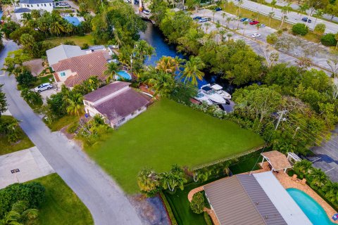 Villa ou maison à vendre à Deerfield Beach, Floride: 686.18 m2 № 1058792 - photo 3