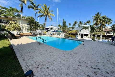 Condo in Fort Lauderdale, Florida, 2 bedrooms  № 1074826 - photo 27