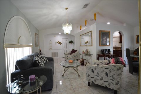 Villa ou maison à vendre à Kissimmee, Floride: 4 chambres, 173.54 m2 № 1242872 - photo 7