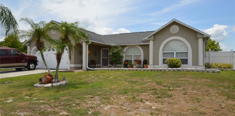 Casa en Kissimmee, Florida 4 dormitorios, 173.54 m2 № 1242872