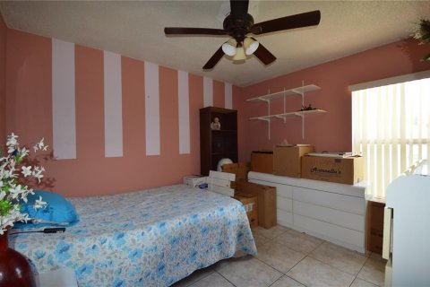 Casa en venta en Kissimmee, Florida, 4 dormitorios, 173.54 m2 № 1242872 - foto 19