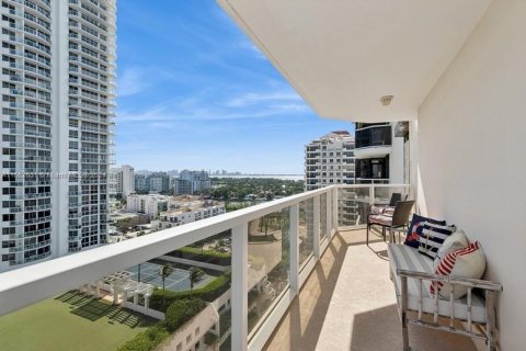 Condo in Miami Beach, Florida, 2 bedrooms  № 1348429 - photo 14