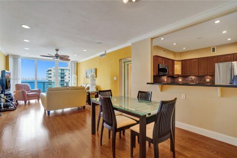 Copropriété à vendre à Miami Beach, Floride: 2 chambres, 95.69 m2 № 1028876 - photo 3