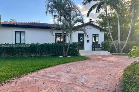 Casa en venta en Miami Shores, Florida, 2 dormitorios, 99.41 m2 № 1028914 - foto 1