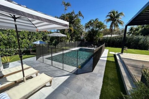 Casa en venta en Miami Shores, Florida, 2 dormitorios, 99.41 m2 № 1028914 - foto 21