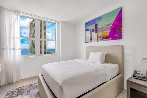 Hotel en venta en Hollywood, Florida, 2 dormitorios, 96.99 m2 № 1070996 - foto 8